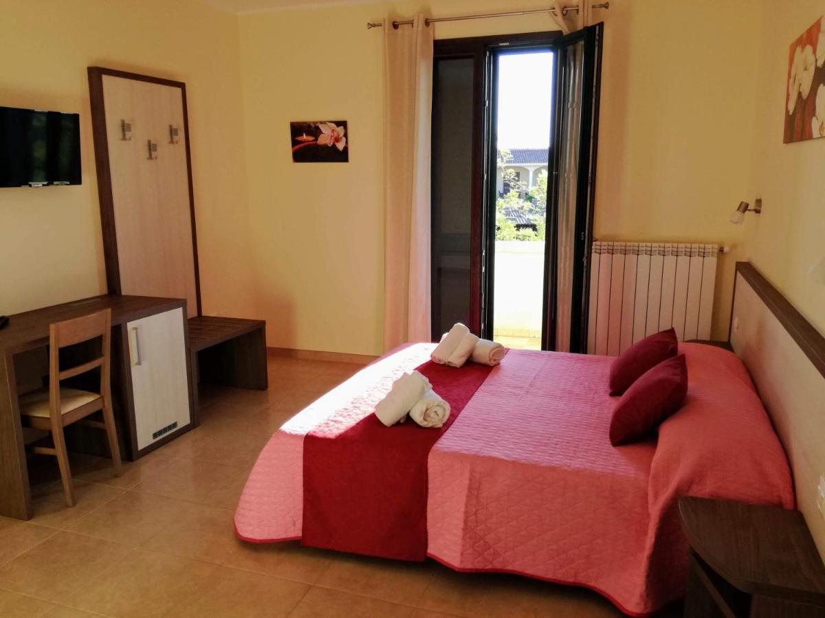 B&B Hotel Helios Uggiano La Chiesa Exteriér fotografie