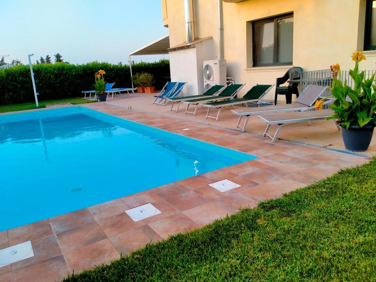 B&B Hotel Helios Uggiano La Chiesa Exteriér fotografie