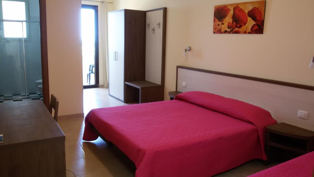 B&B Hotel Helios Uggiano La Chiesa Exteriér fotografie