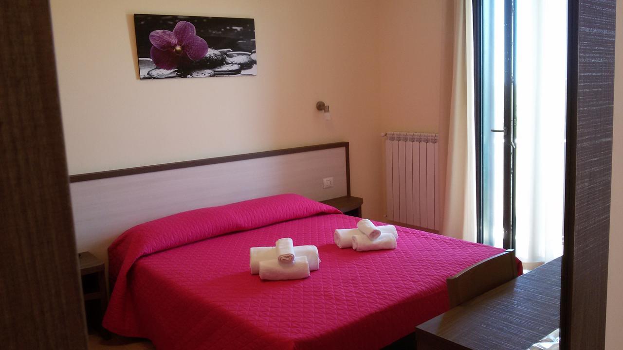 B&B Hotel Helios Uggiano La Chiesa Exteriér fotografie